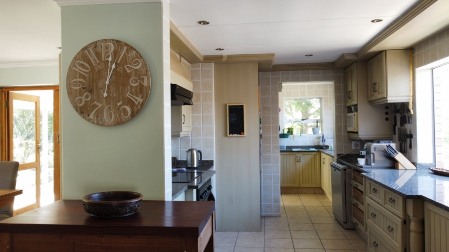 4 Bedroom Property for Sale in Hersham Western Cape